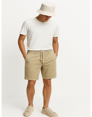Fashionable men's shorts with cotton drawstring for casual style and comfort